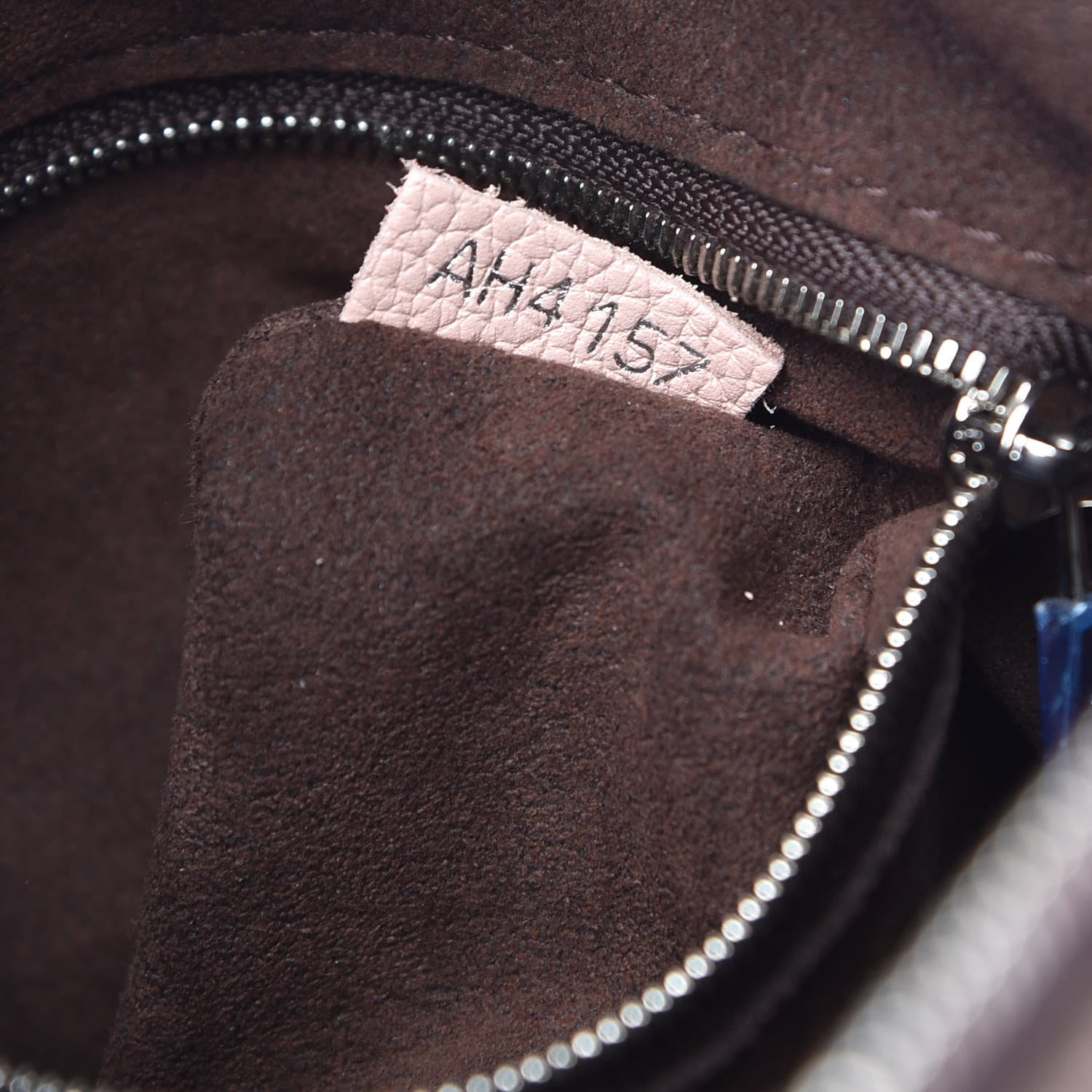 Louis Vuitton Mahina Babylone Chain BB Magnolia 7 of 16