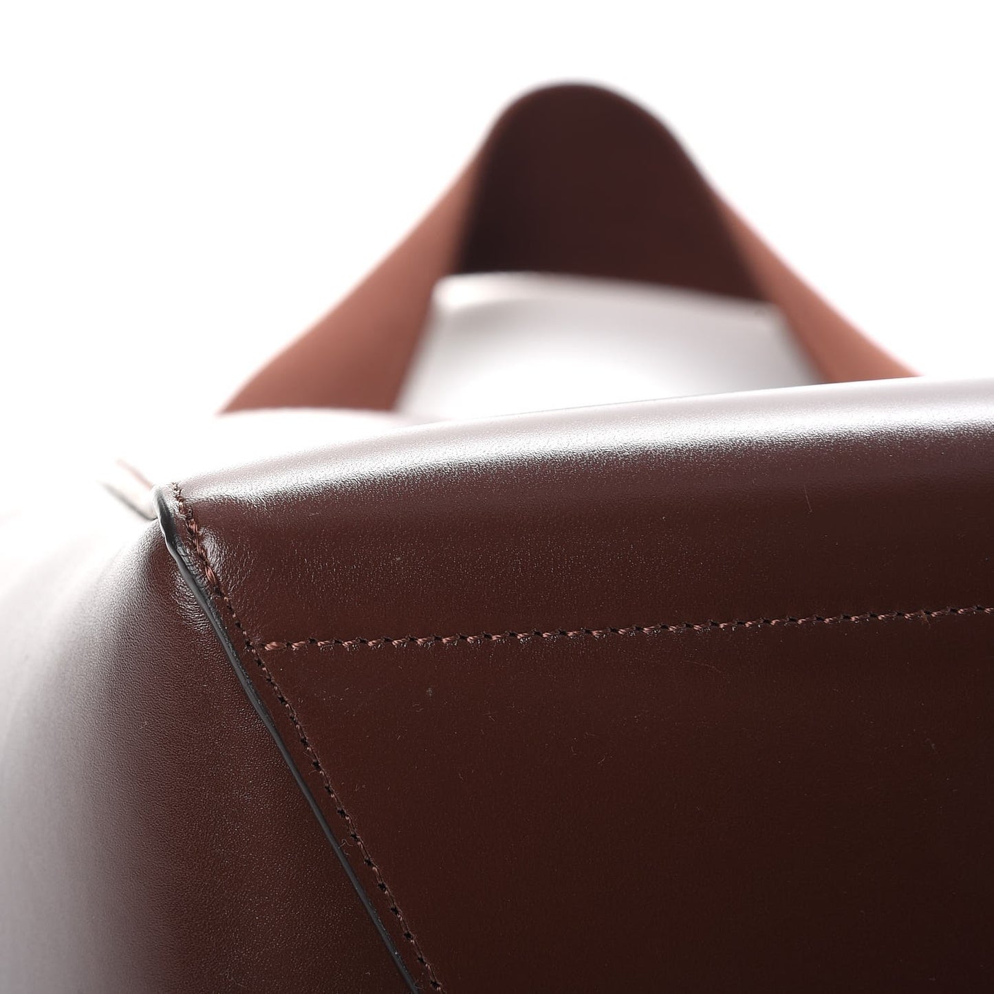 Supersoft Calfskin Sangle Bucket Bag Burgundy