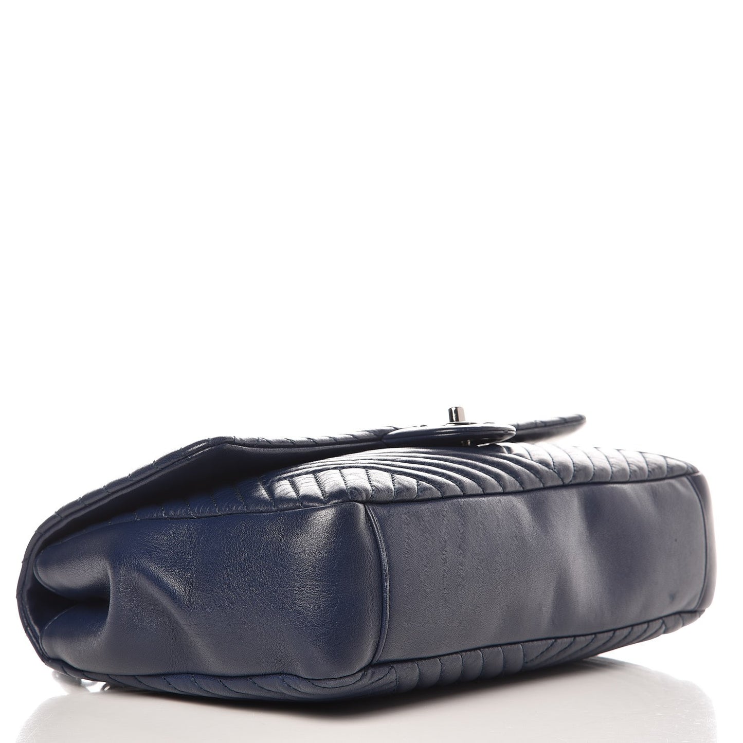 Lambskin Large CC Crossing Flap Navy