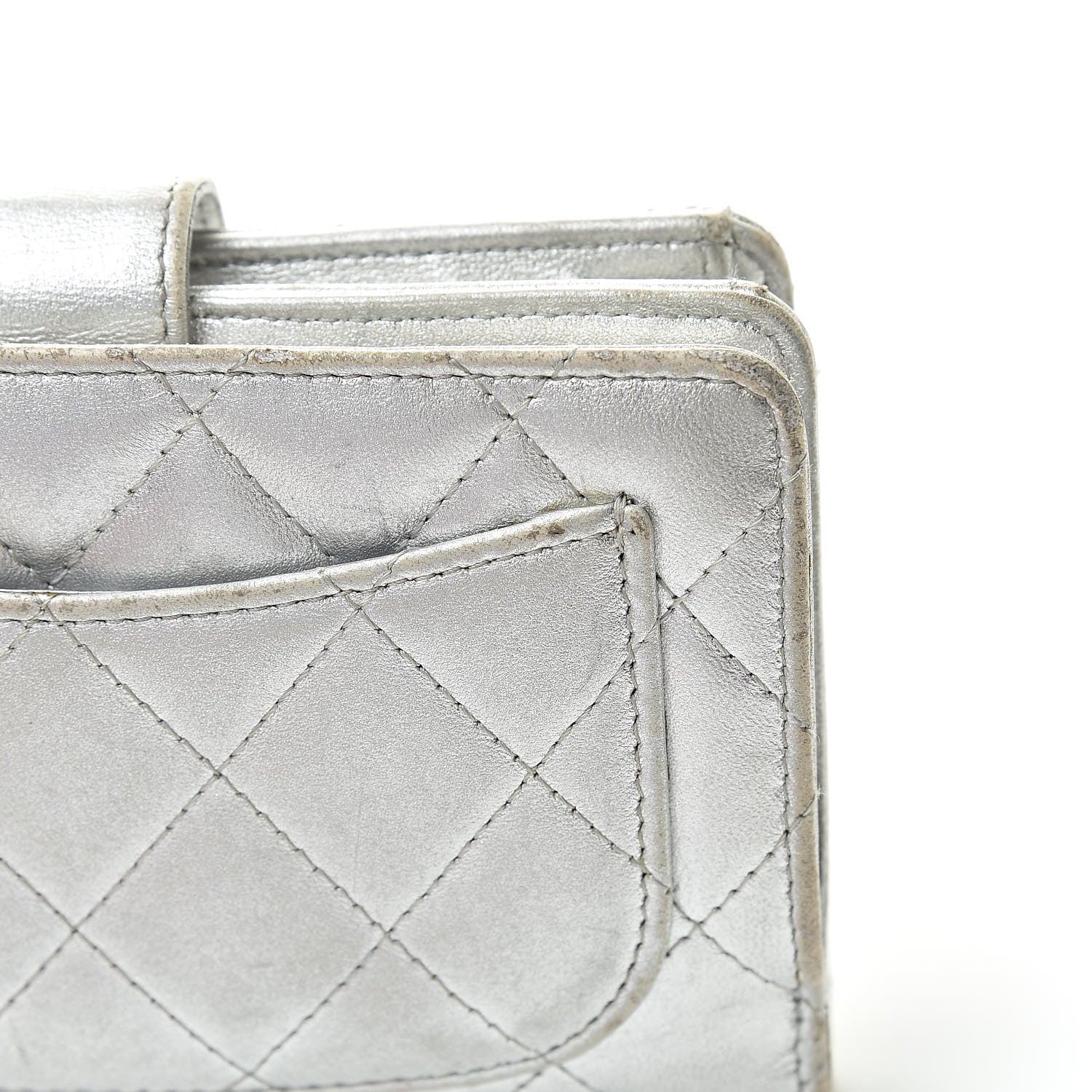Chanel Metallic Lambskin Quilted Zipped Pocket Wallet Silver 17 of 21