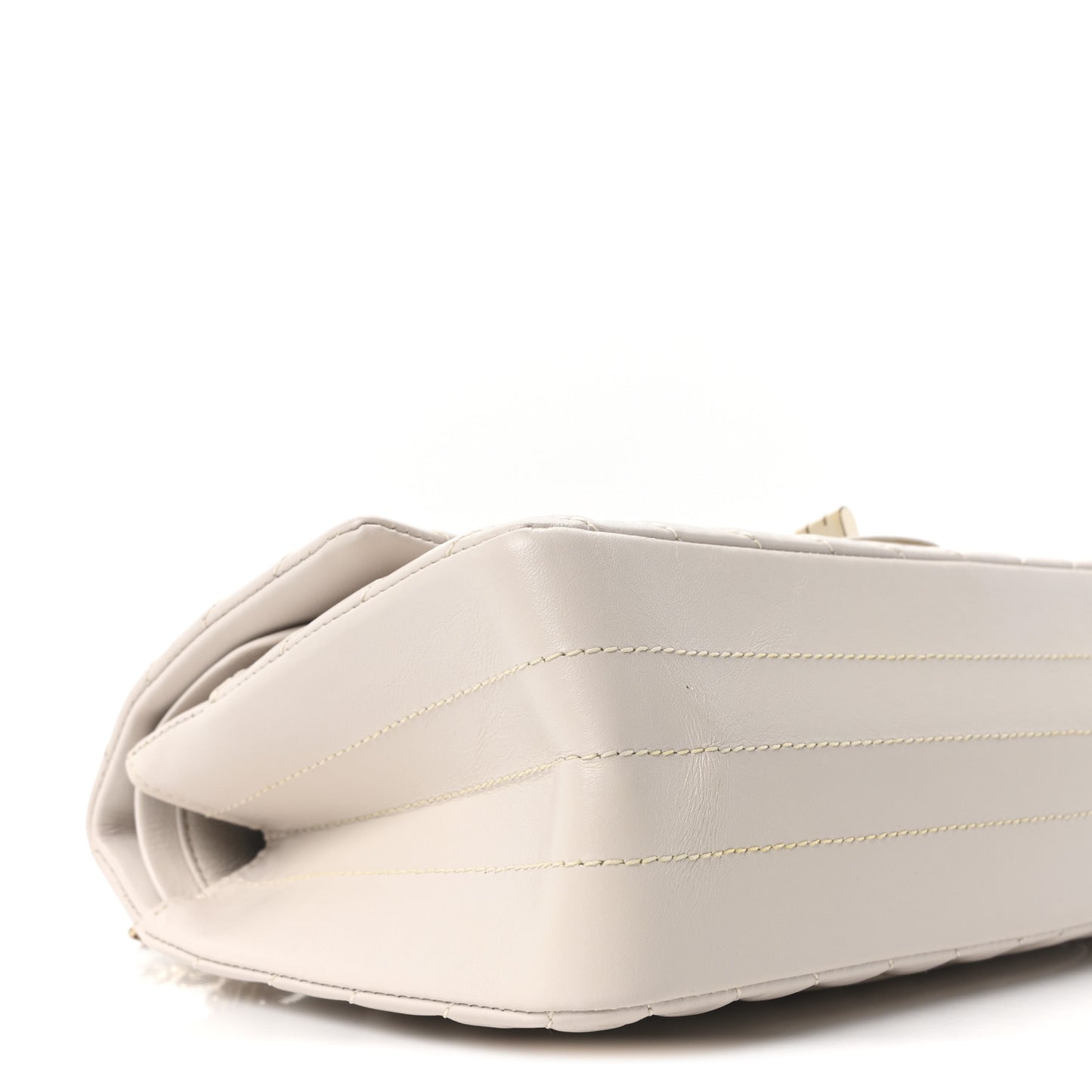 Aged Calfskin Chevron Quilted 2.55 Reissue 225 Flap Ivory
