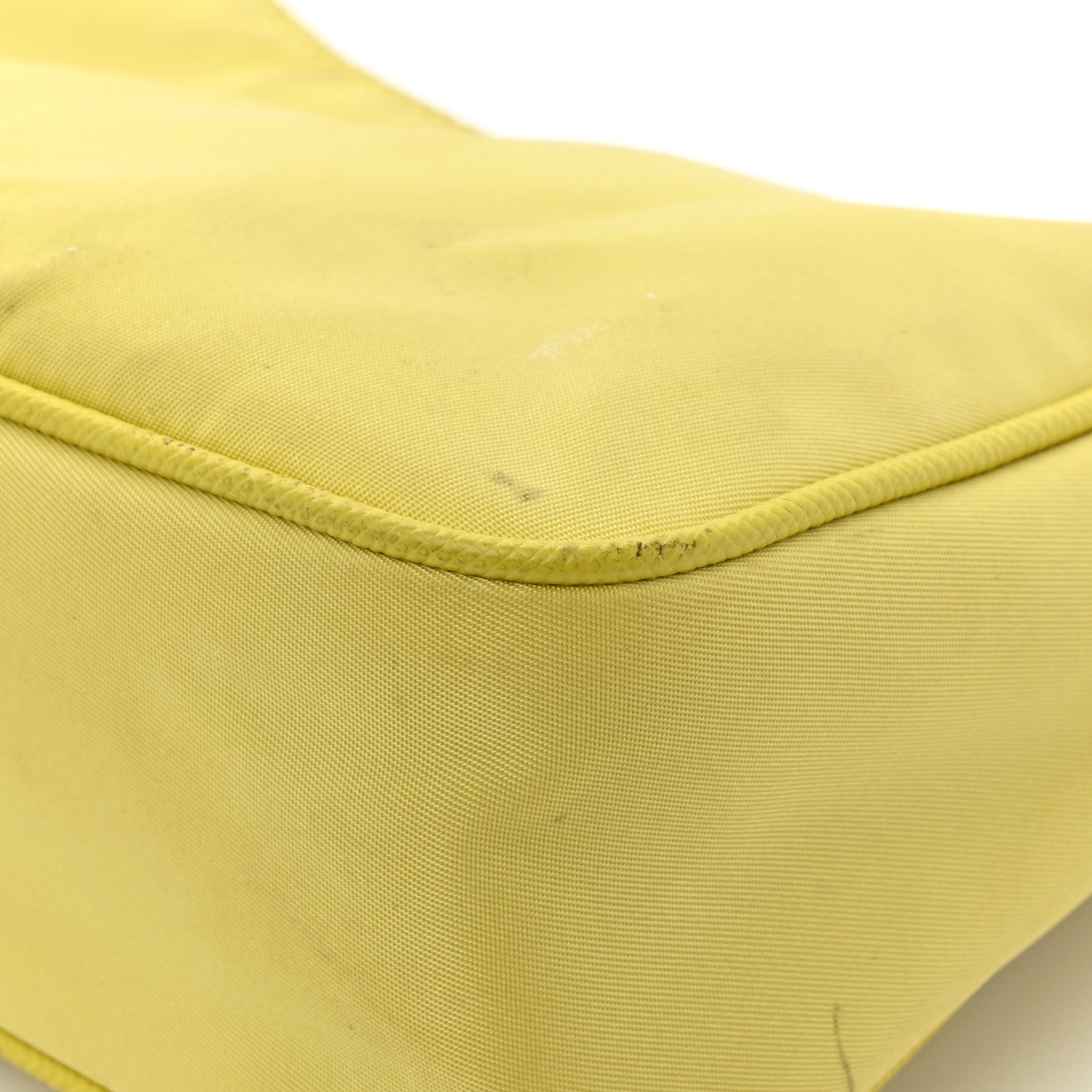 Nylon Saffiano Re-Edition 2005 Shoulder Bag Ananas