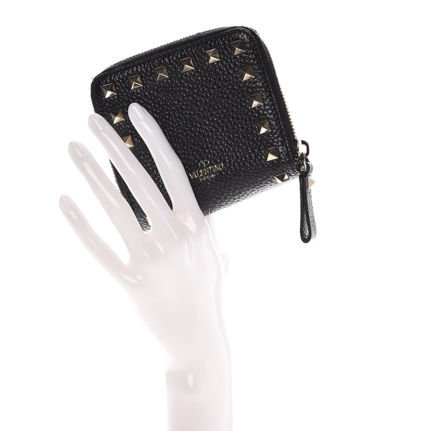Pebbled Calfskin Rockstud Compact Zip Around Wallet Black