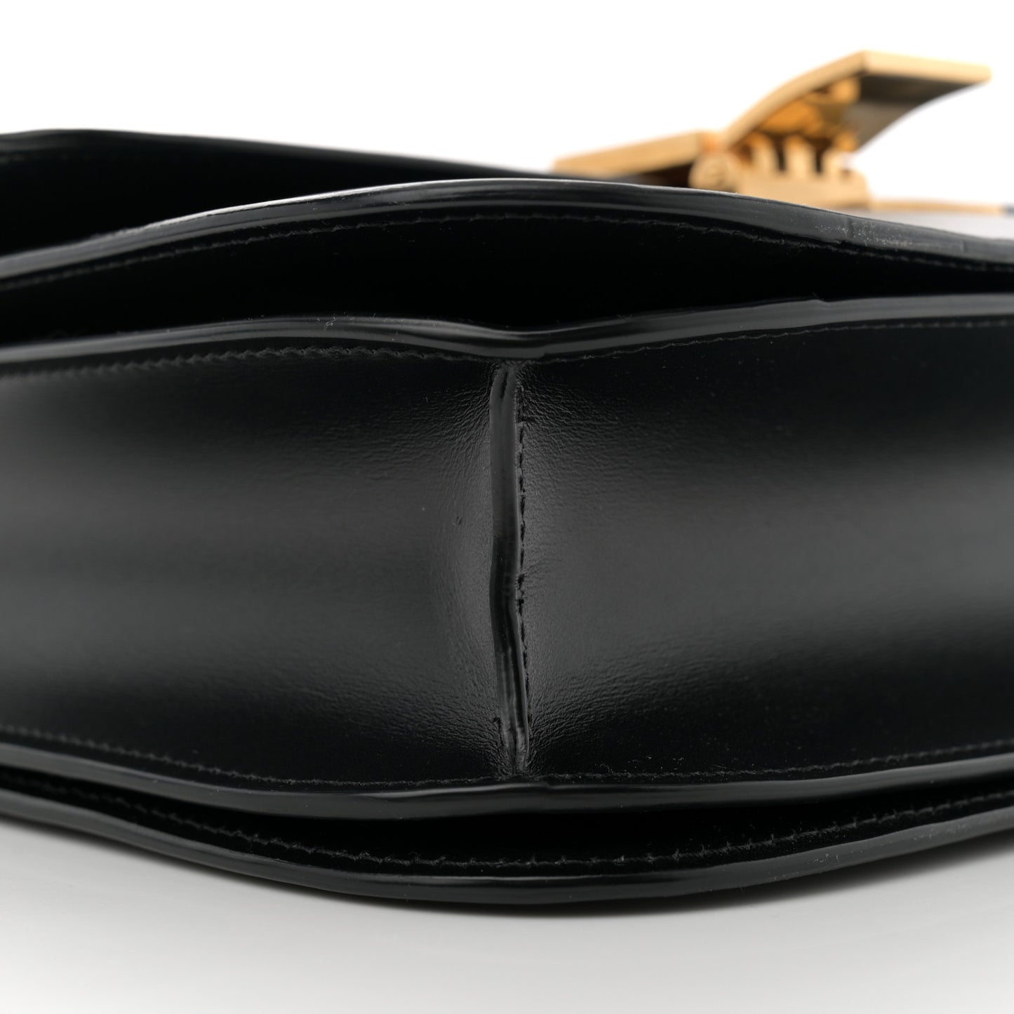 Box Calfskin Medium Classic Box Flap Bag Black