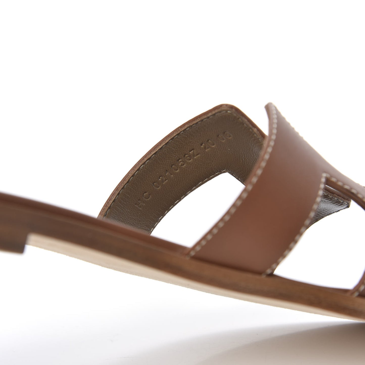 Box Calfskin Oran Sandals 35 Gold