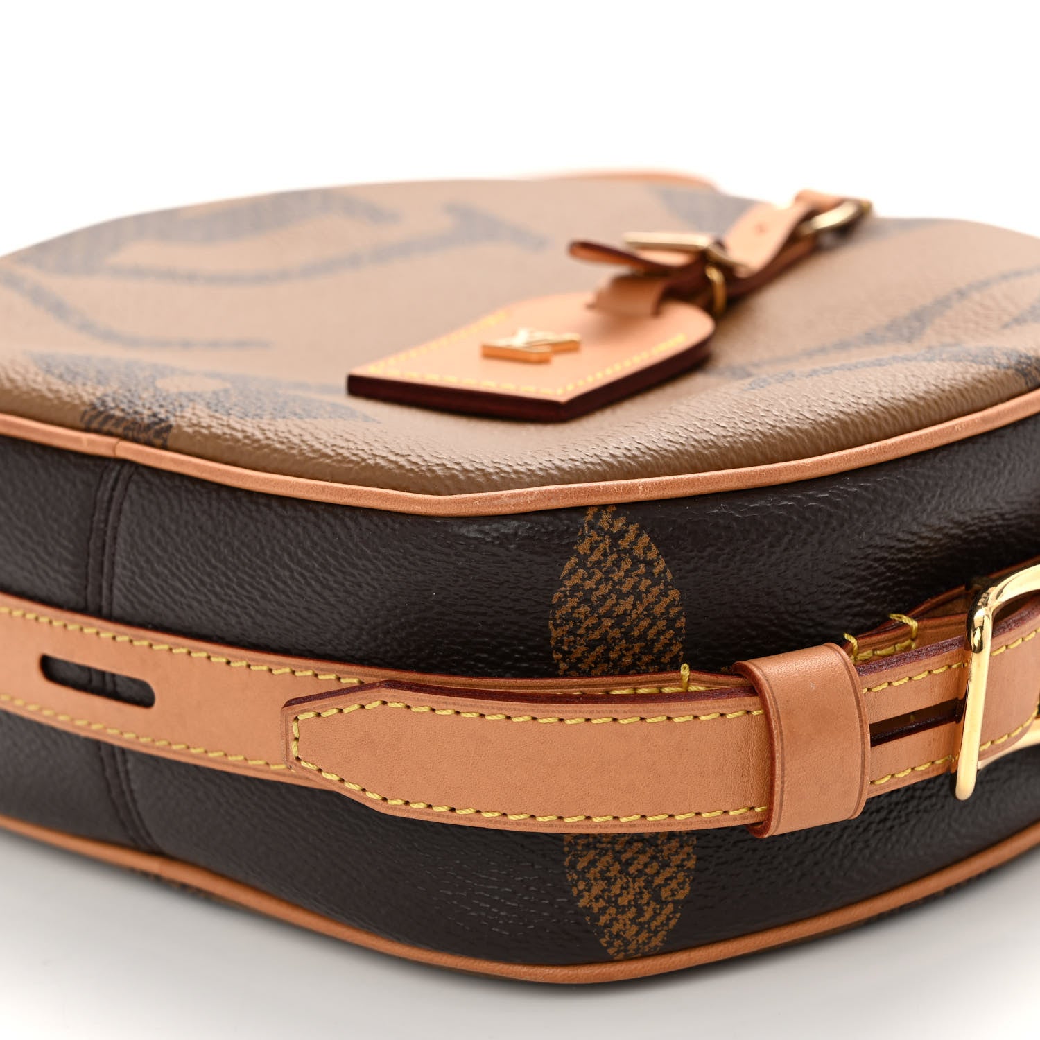Louis Vuitton Reverse Monogram Giant Boite Chapeau Souple 9 of 10