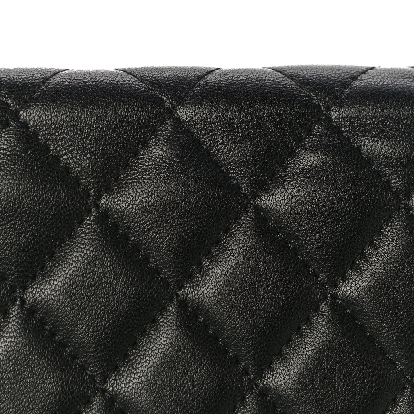 Lambskin Quilted Pearl Crush Clutch With Chain Black