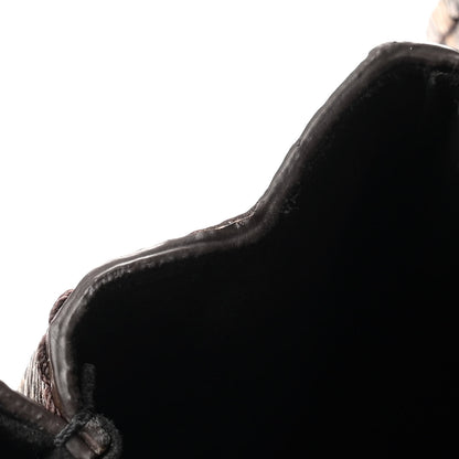 Louis Vuitton Reverse Monogram Tilsitt 10 of 12