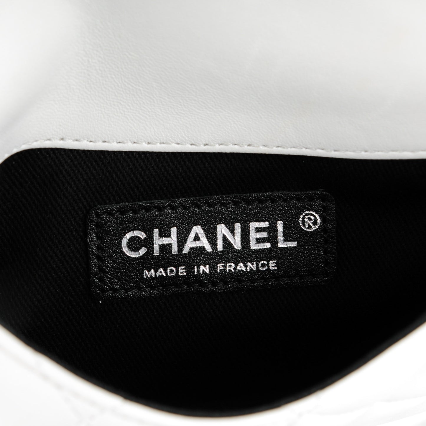 Lambskin Quilted Double Sided Wallet On Chain WOC White