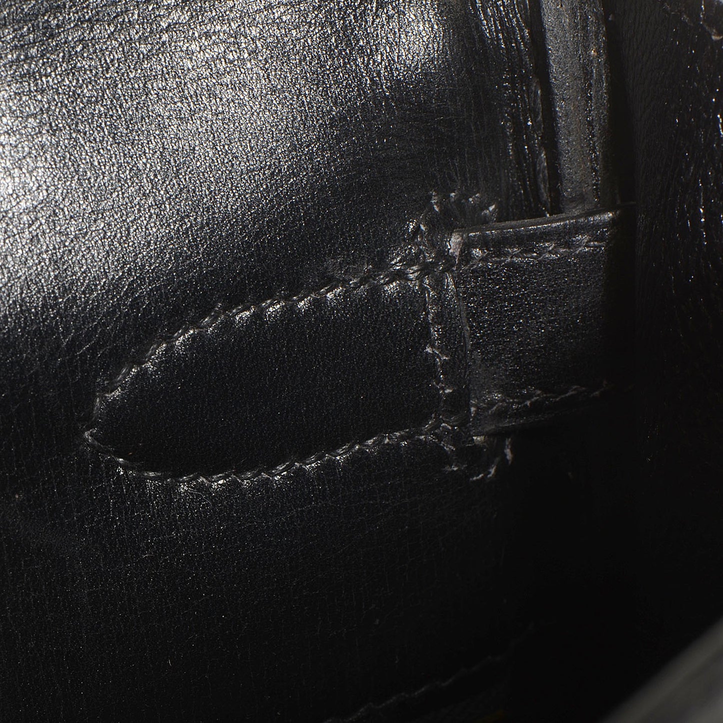 Box Kelly Retourne 32 Black