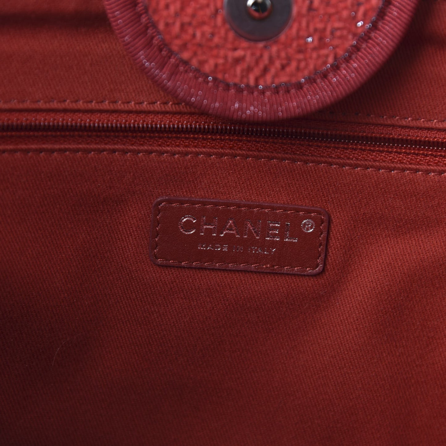 Lurex Boucle Medium Deauville Tote Red