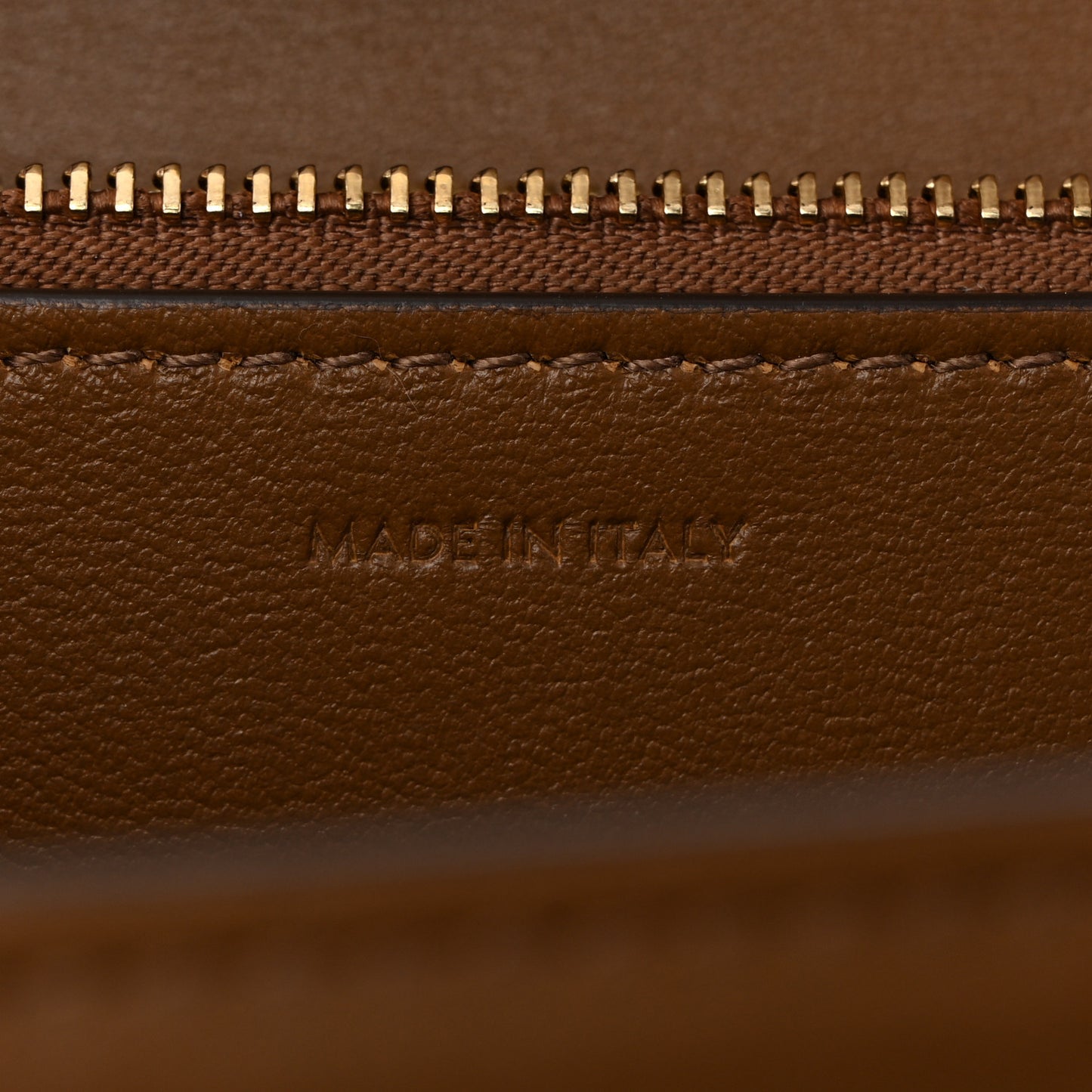 Box Calfskin Medium Classic Box Flap Bag Camel