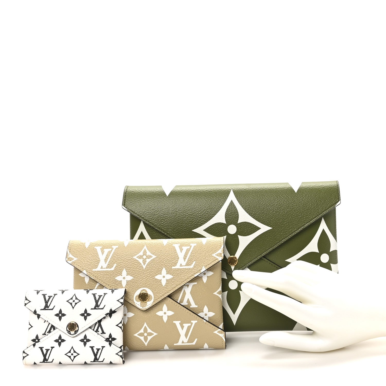 Louis Vuitton Monogram Giant Kirigami Pochette Set 2 of 9