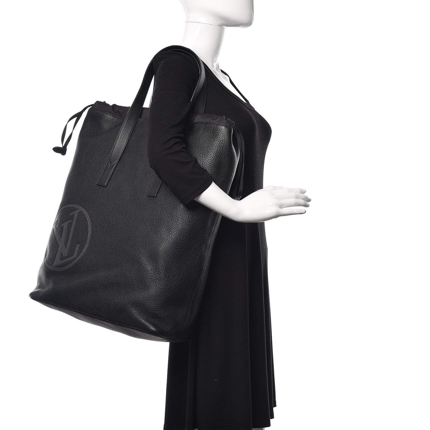 Louis Vuitton Taurillon Cabas Light Black 1 of 11