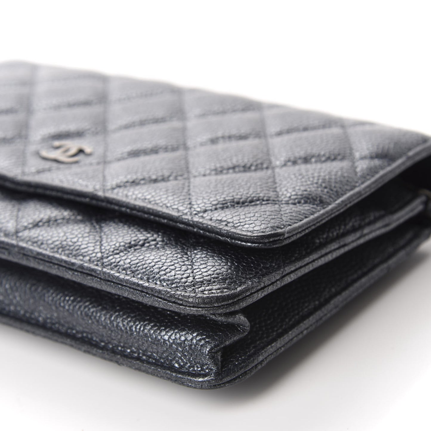 Iridescent Caviar Quilted Wallet On Chain WOC Black