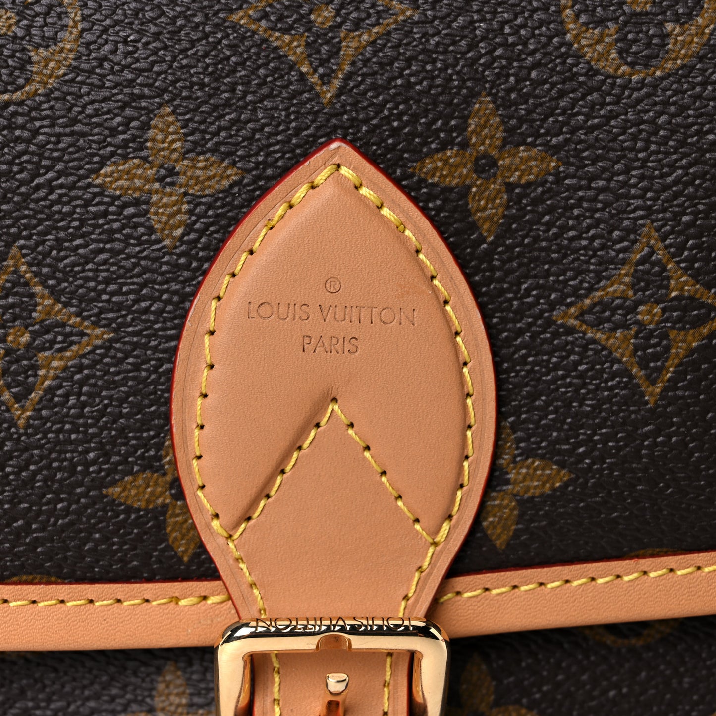 Monogram Diane Fuchsia