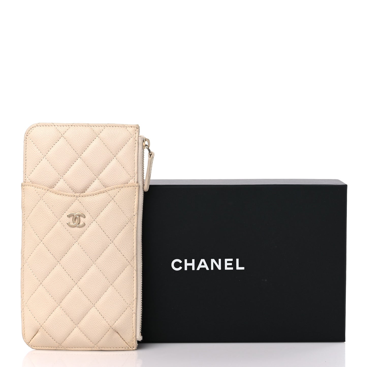 Caviar Quilted Classic iPhone Pouch Light Beige