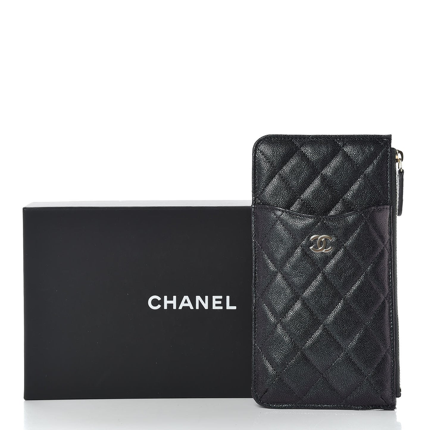 Iridescent Caviar Quilted Classic Flat Wallet Pouch Black
