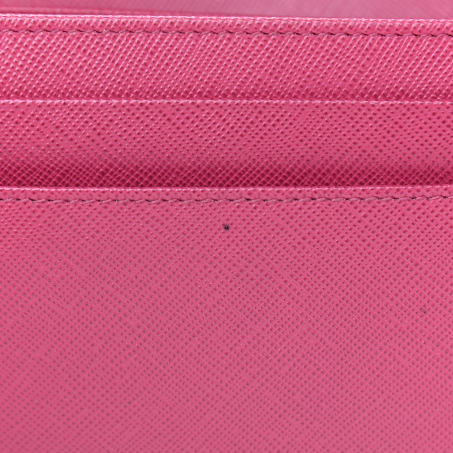 Prada Saffiano Metal Oro Chain Wallet Tamaris 9 of 14