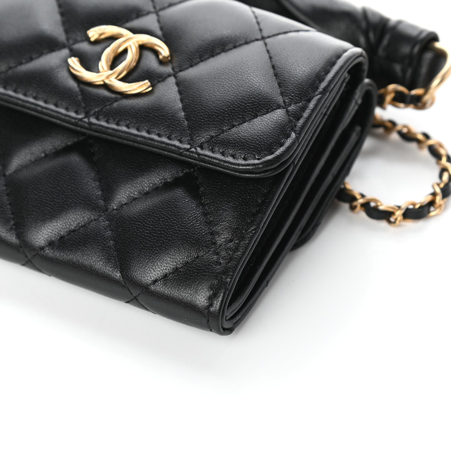 Lambskin Quilted Card Holder with Chain Black