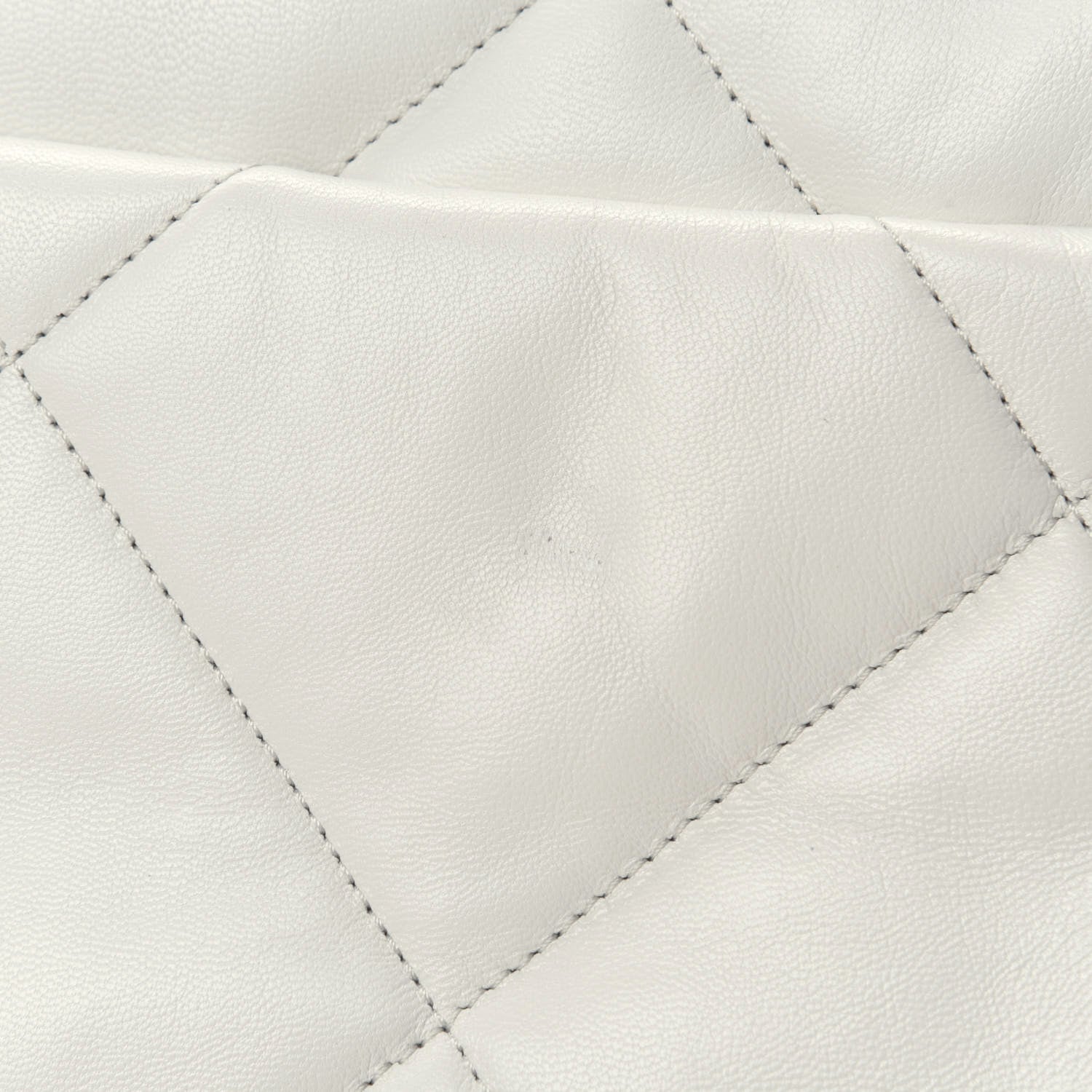 Chanel Goatskin Quilted Medium 19 Flap White 15 of 17