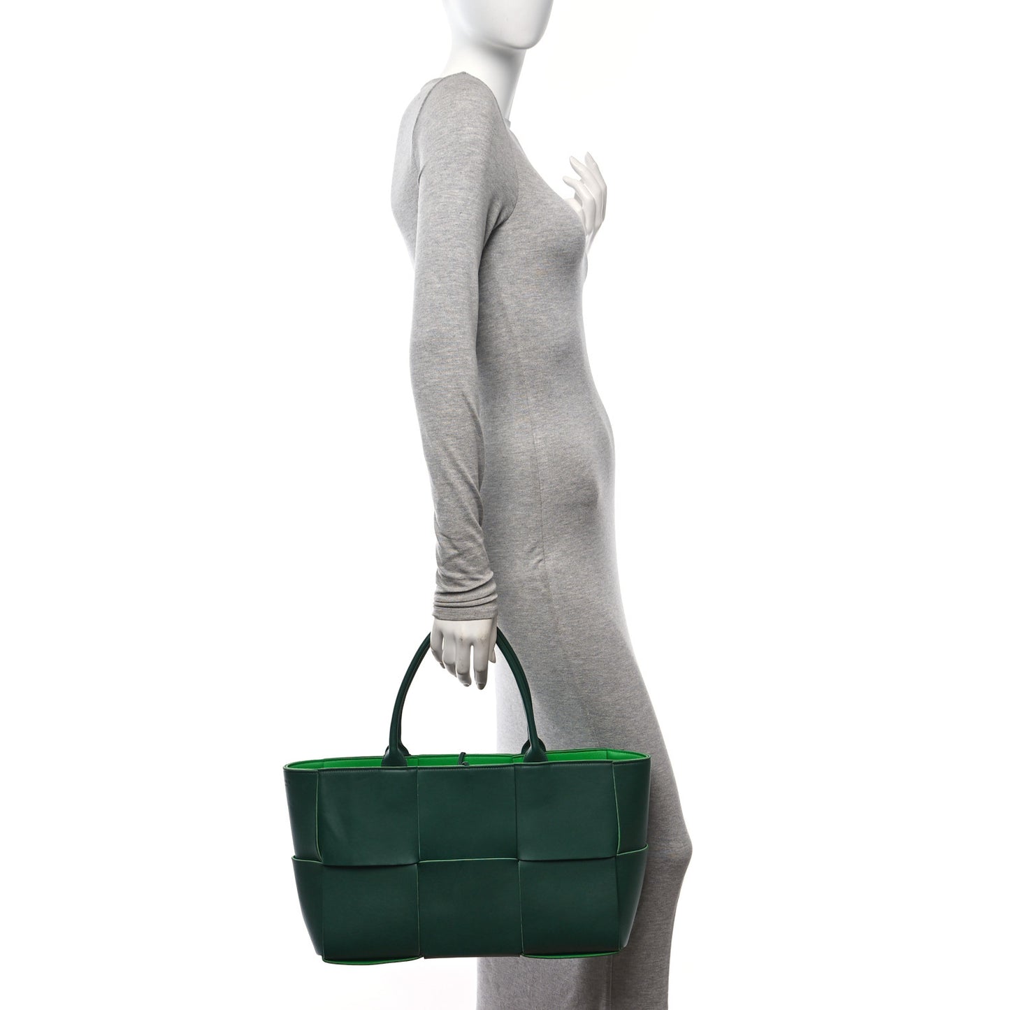 Calfskin Maxi Intrecciato Medium Arco Tote Raintree