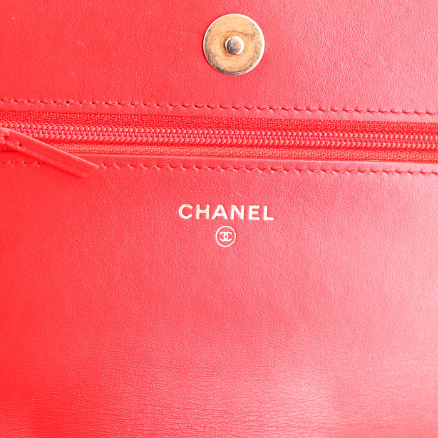 Chanel Tweed Quilted Chanel 19 Wallet On Chain WOC Red White 6 of 11