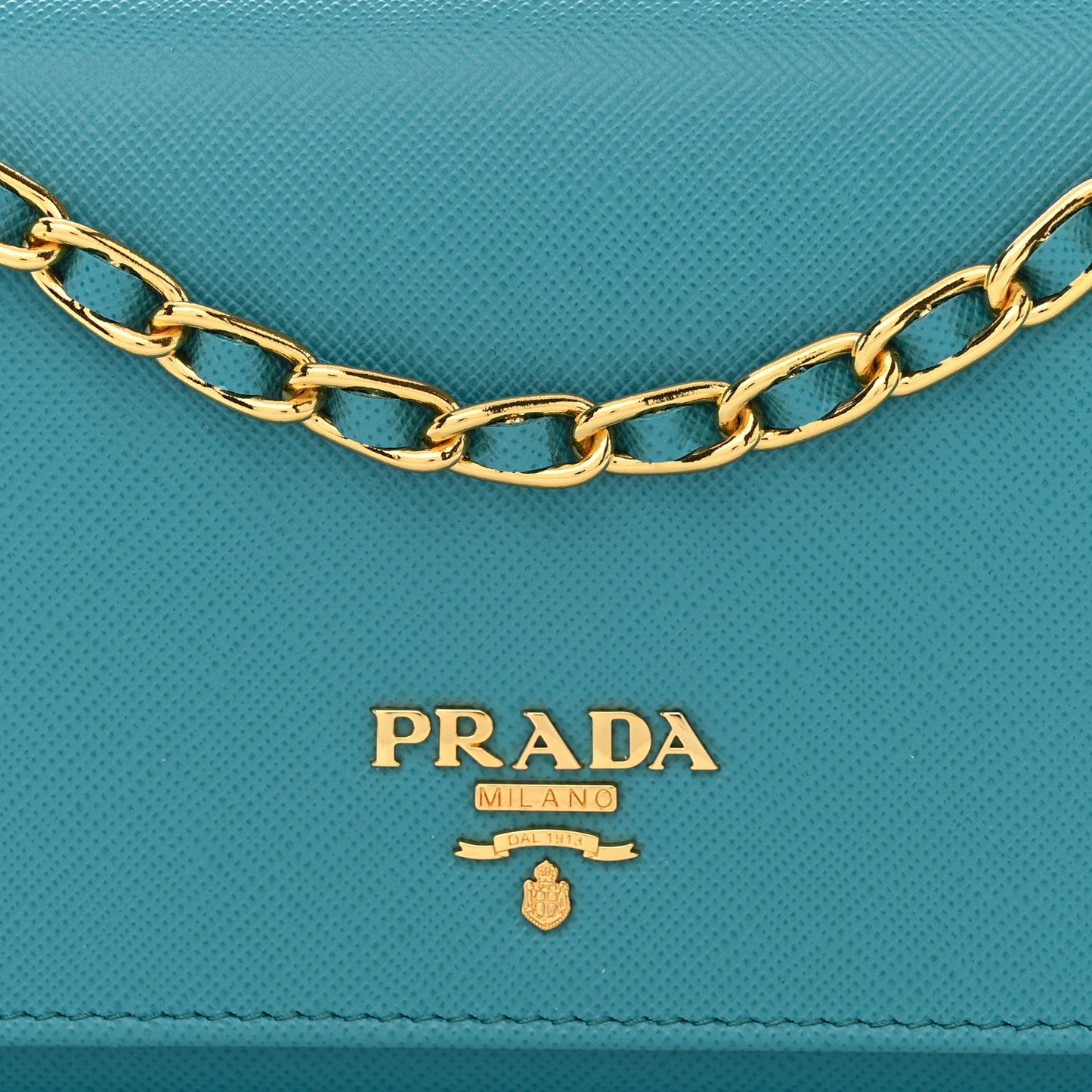 Saffiano Metal Oro Chain Wallet Turchese