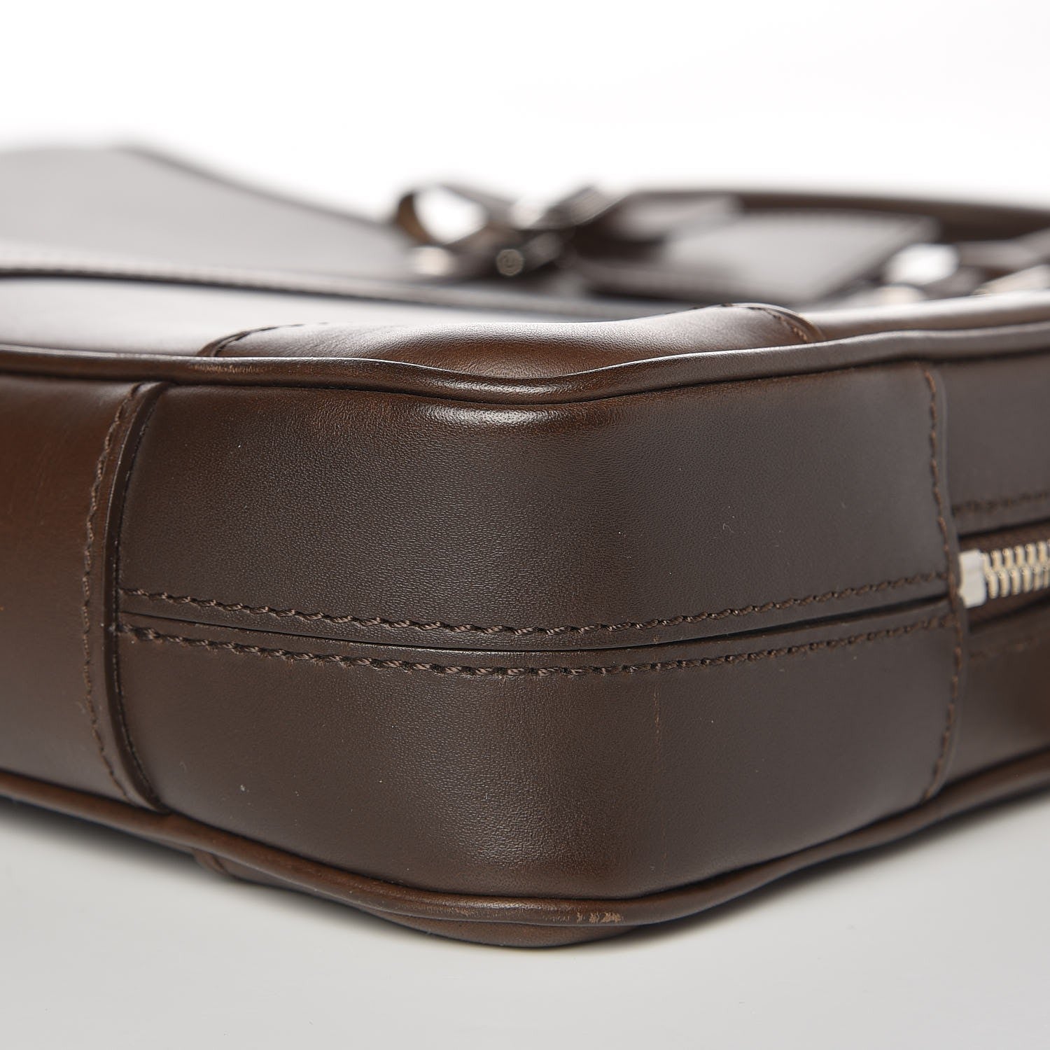 Louis Vuitton Nomade Porte Documents Voyage Moka 8 of 8
