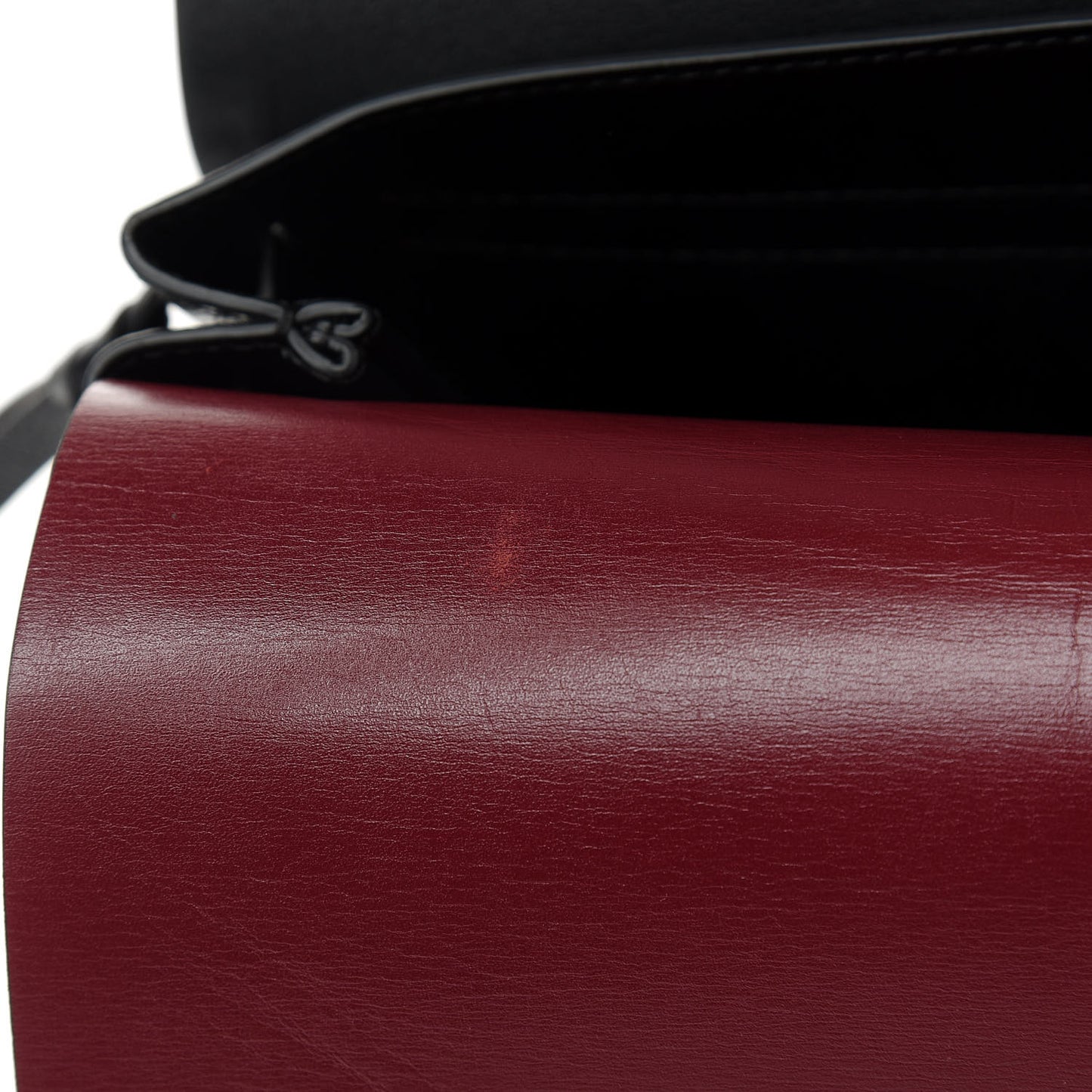 Smooth Calfskin Medium Vring Shoulder Bag Rouge Pur Cerise Black