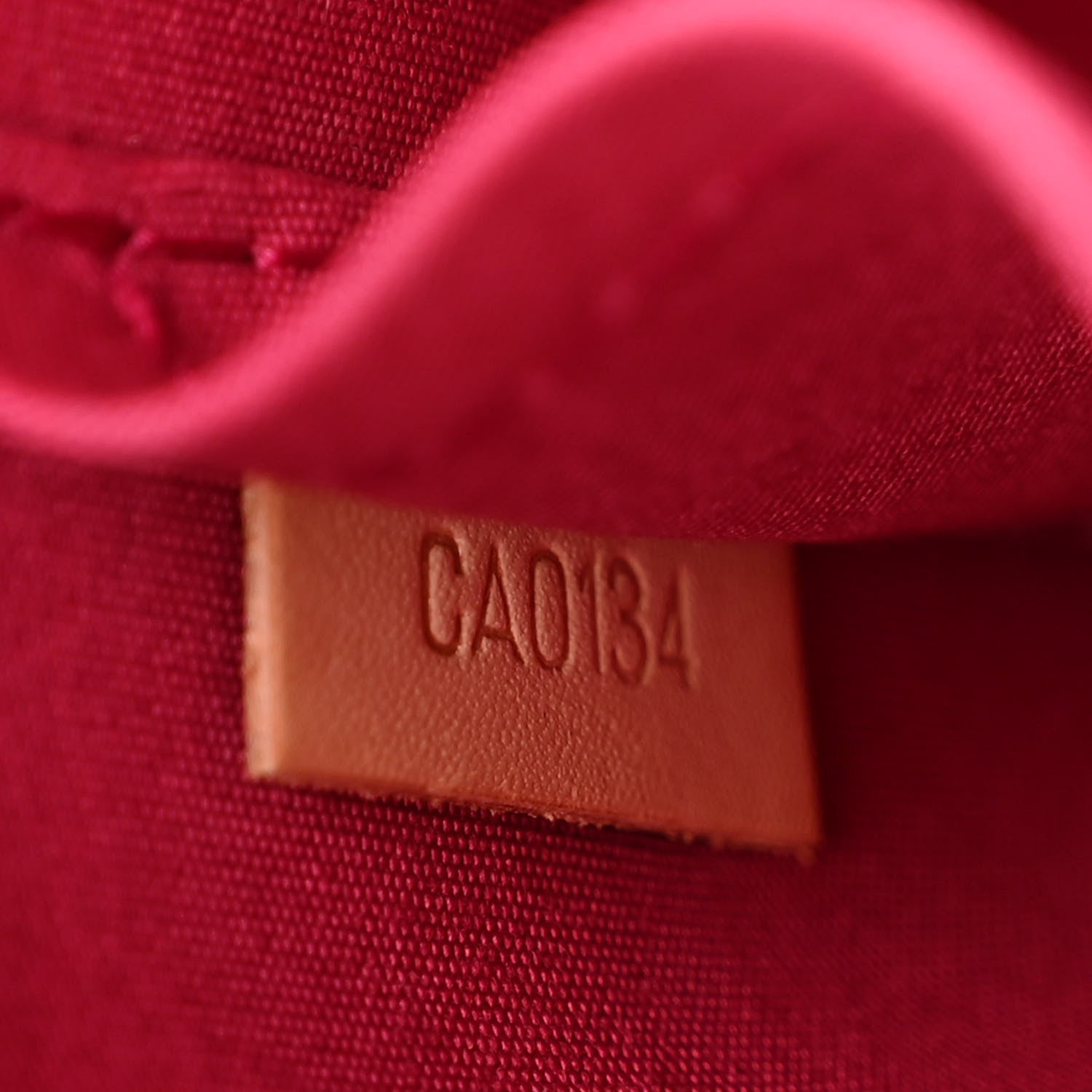 Louis Vuitton Vernis Alma BB Rose Indien 7 of 13