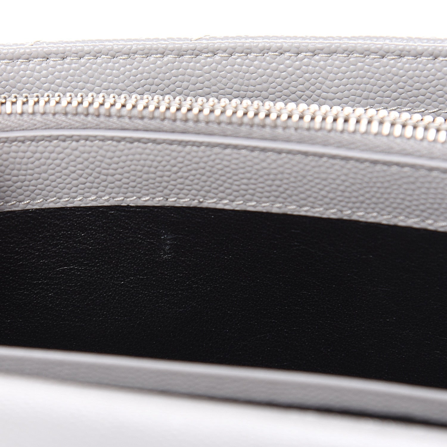 Saint Laurent Grain De Poudre Matelasse Chevron Monogram Chain Wallet Granite 10 of 10