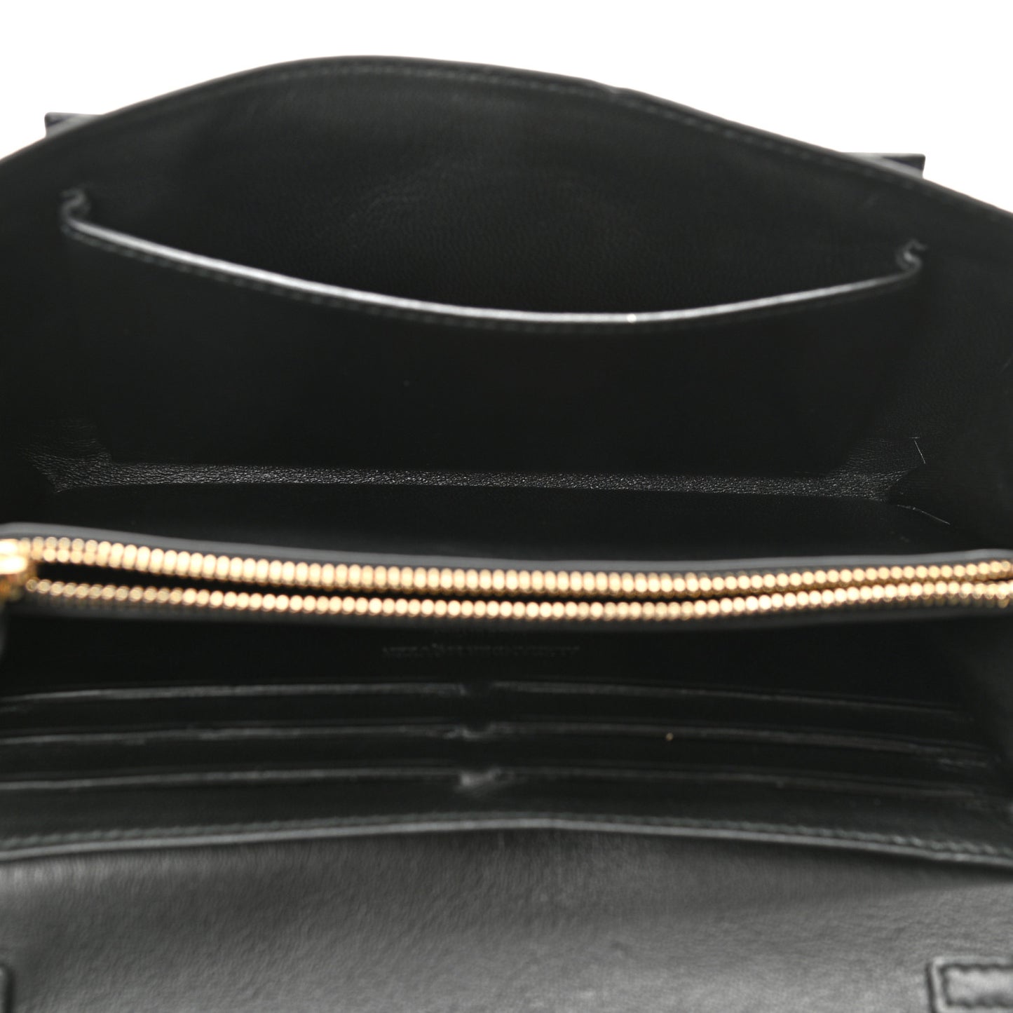 Pebbled Calfskin Skull Wallet on Chain Black
