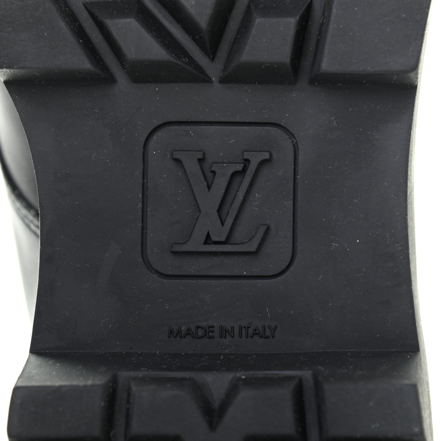 Louis Vuitton Calfskin Territory Ranger Boots 39 Black 6 of 8