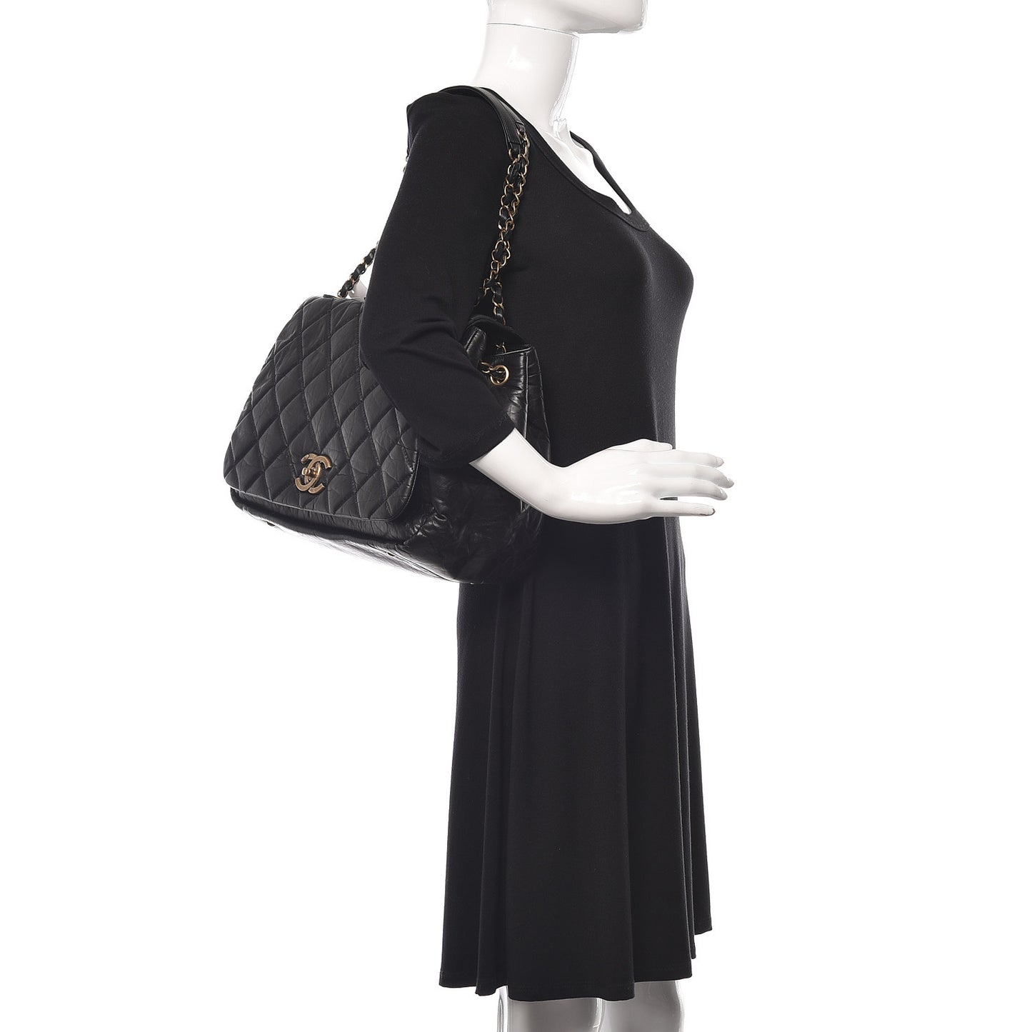 Aged Calfskin Quilted Large Pondichery Flap Black