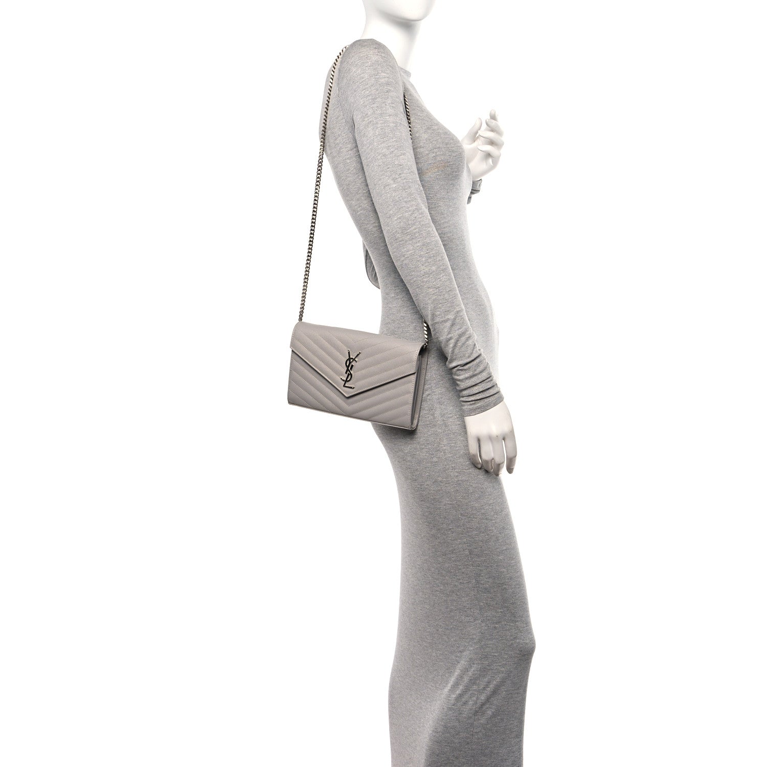 Saint Laurent Grain De Poudre Matelasse Chevron Monogram Chain Wallet Granite 2 of 13