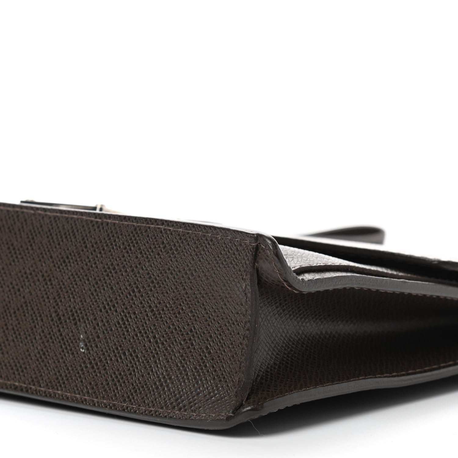 Louis Vuitton Taiga Pochette Belaia Grizzli 10 of 10