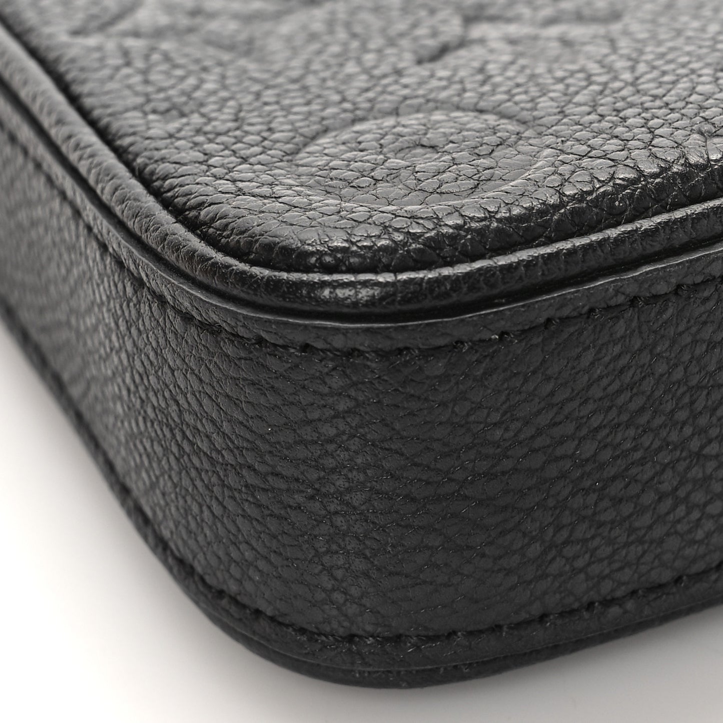 Empreinte Easy Pouch On Strap Black