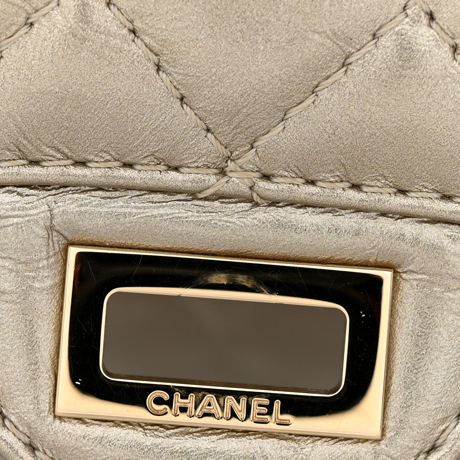 Chanel Metallic Aged Calfskin Quilted 2.55 Reissue 225 Flap Pale Gold 11 of 11