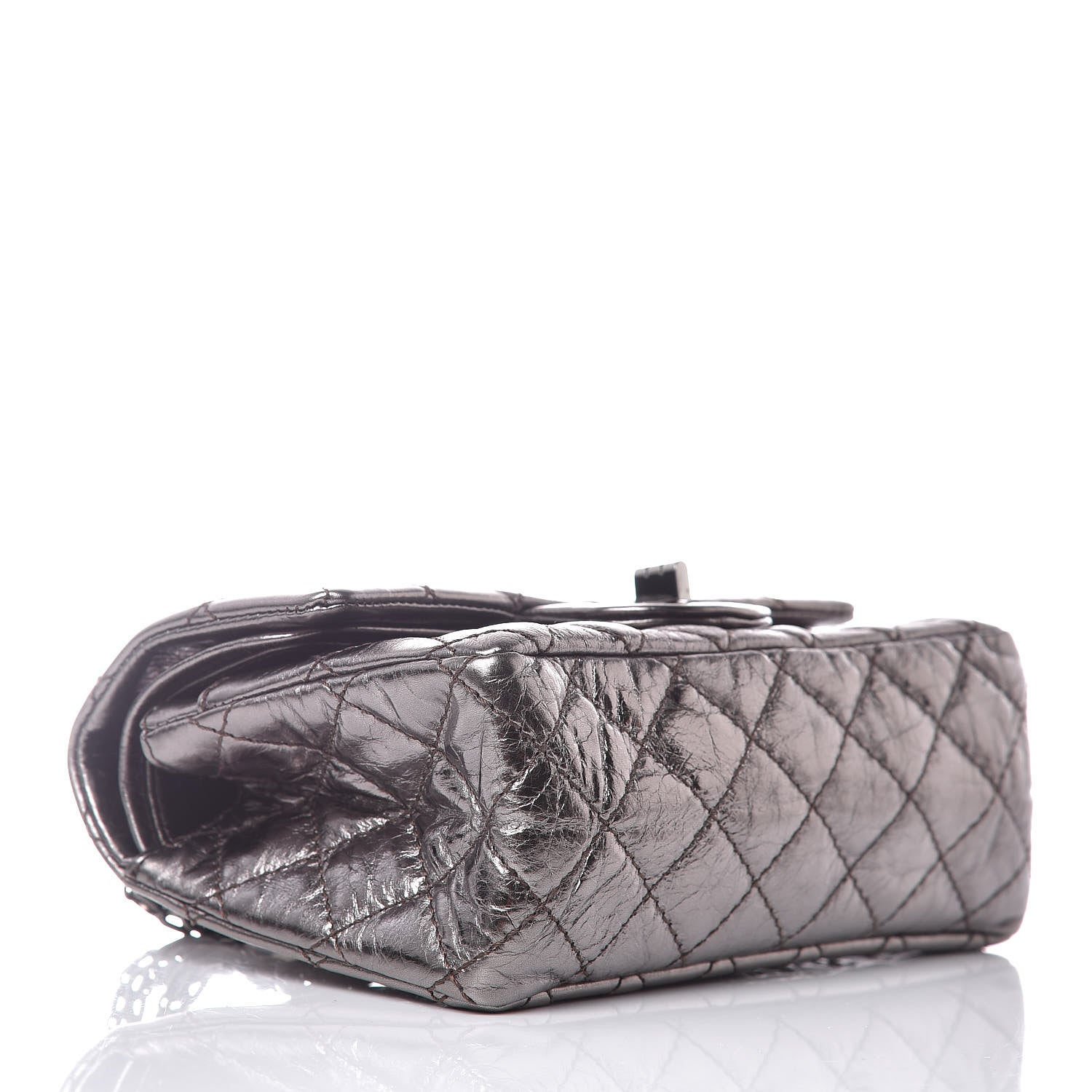 Chanel Metallic Aged Calfskin 2.55 Reissue 224 Flap Silver 4 of 10