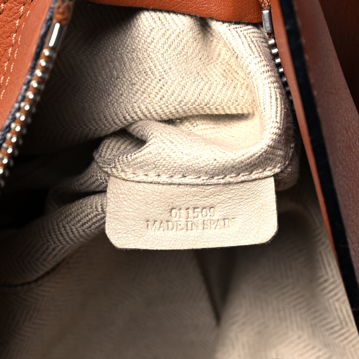Loewe Calfskin Medium Puzzle Bag Tan 6 of 9