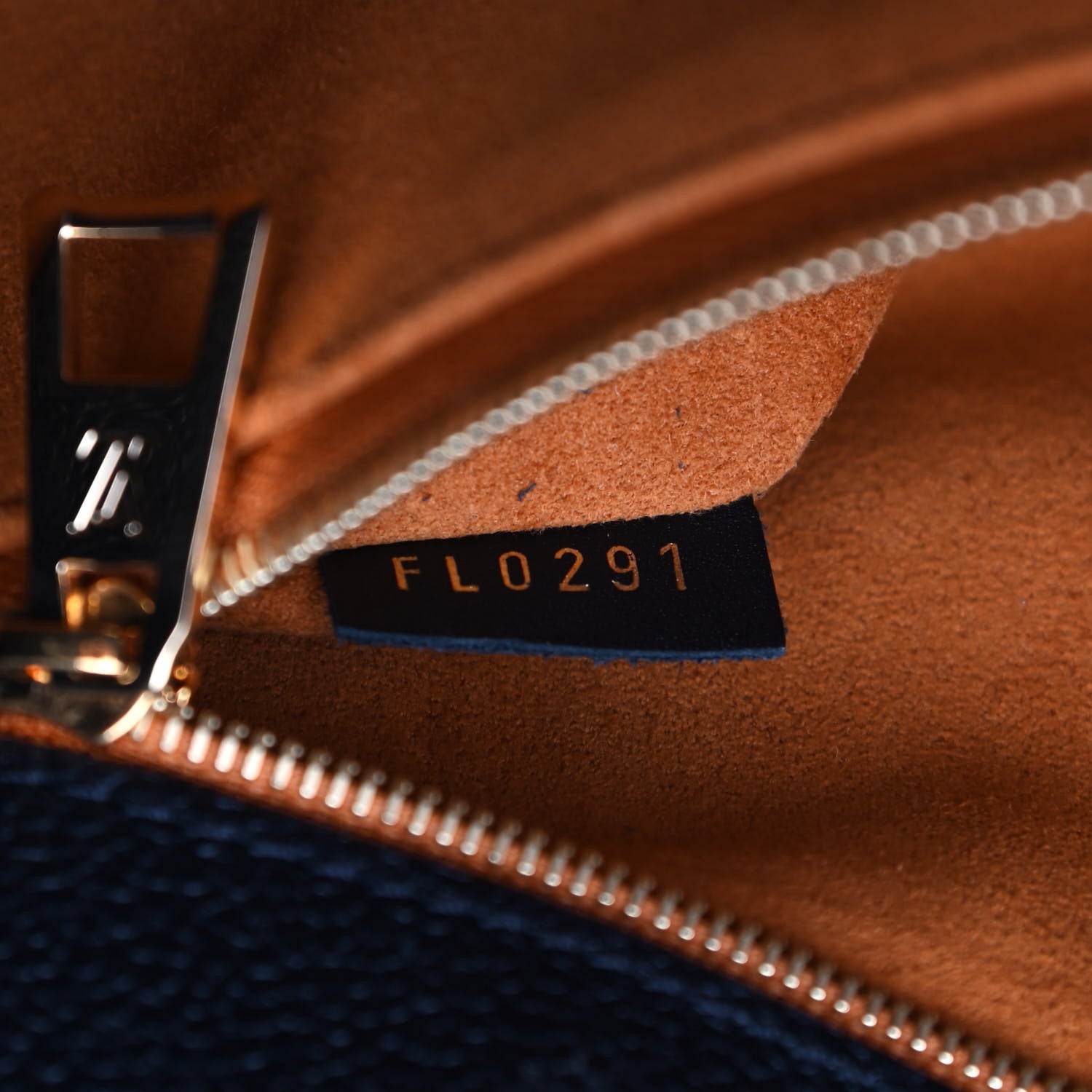 Louis Vuitton Empreinte Monogram Giant Onthego GM Black 7 of 13