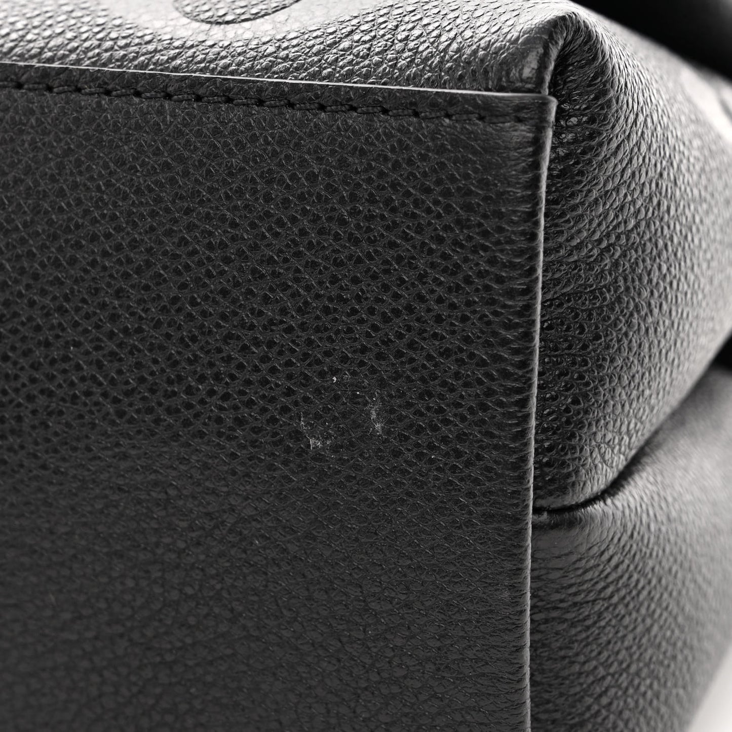 Empreinte Monogram Giant Madeleine MM Black