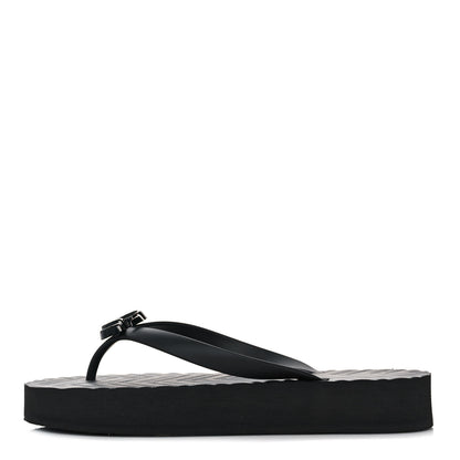 Gucci Rubber Chevron Womens GG Thong Sandals 39 Black 1 of 9