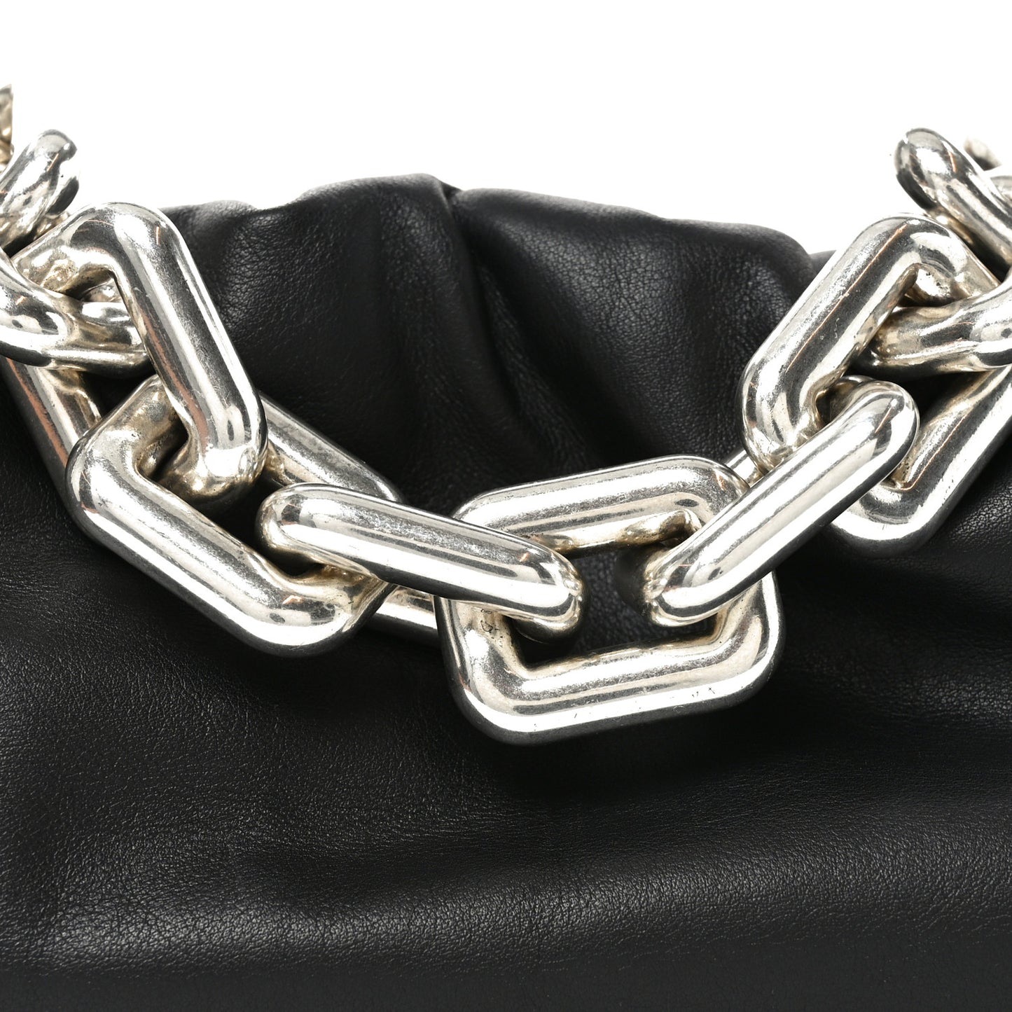Calfskin The Pouch Chain Black