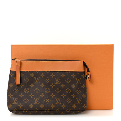Louis Vuitton Monogram Archive Pochette Voyage Souple 8 of 8