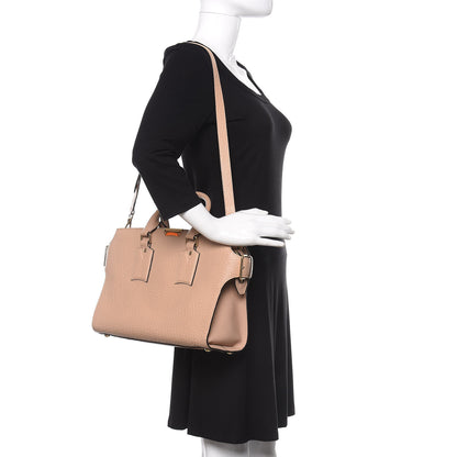 Burberry Signature Grain Medium Clifton Bag Pale Apricot 2 of 9