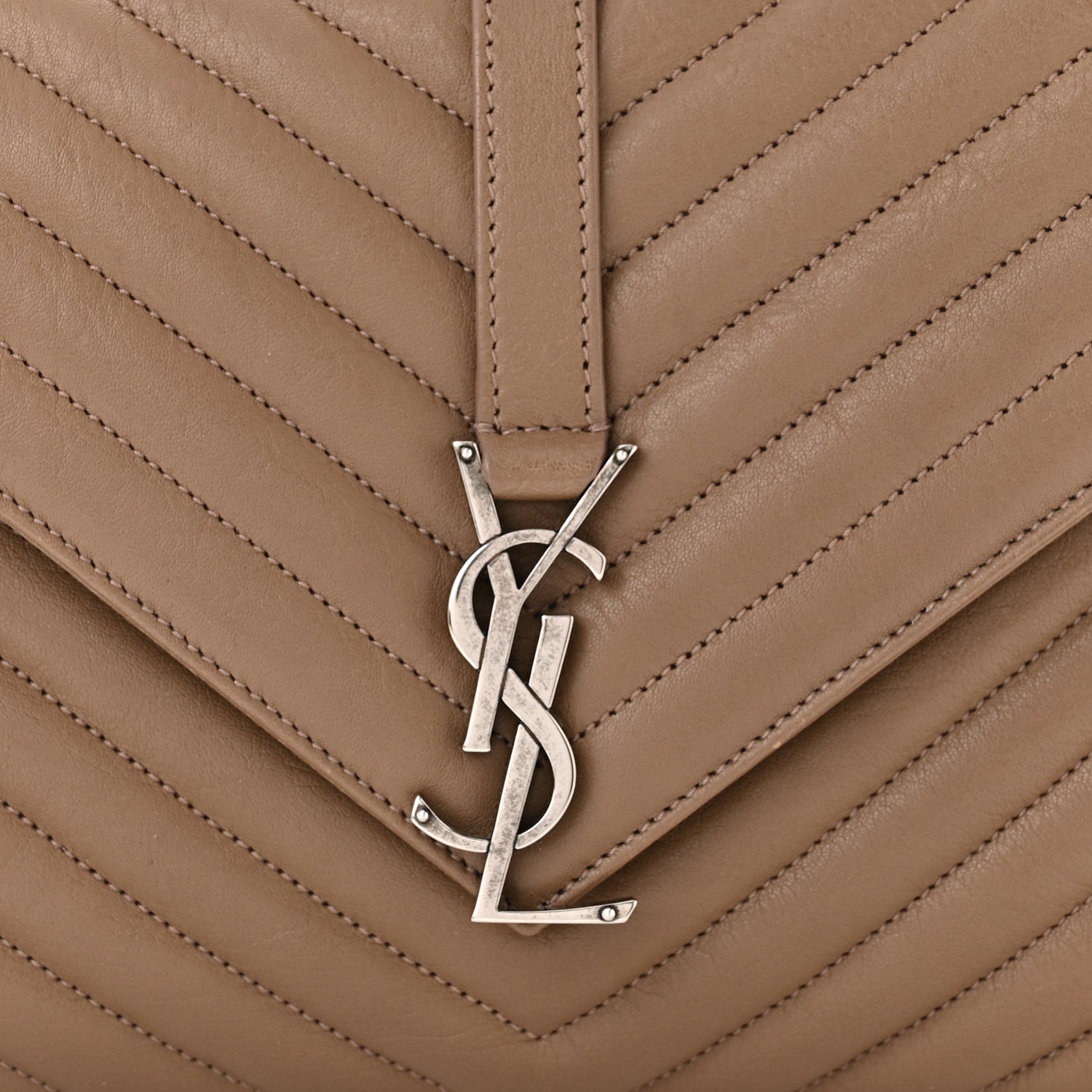 Saint Laurent Sheepskin Matelasse Chevron Monogram Medium College Bag Fard 8 of 13