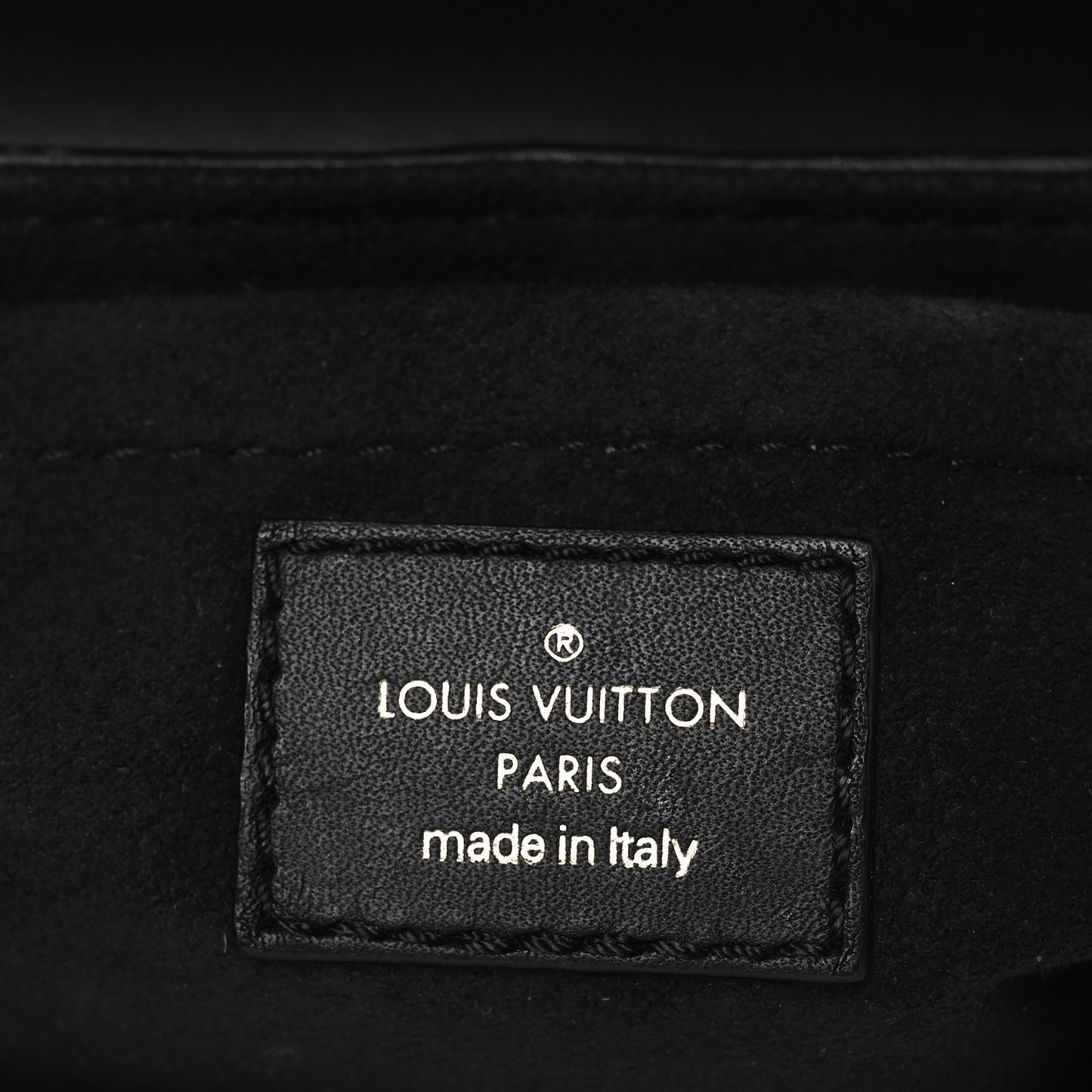 Calfskin New Wave Chain MM Black