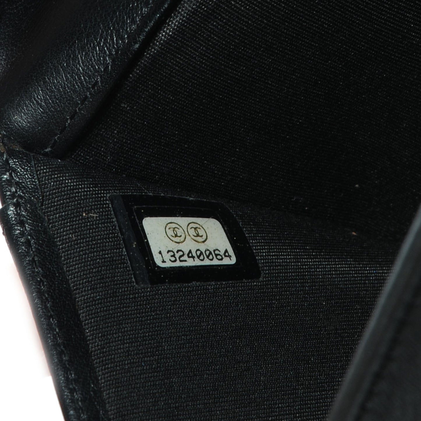 Caviar CC Large Flap Wallet Black
